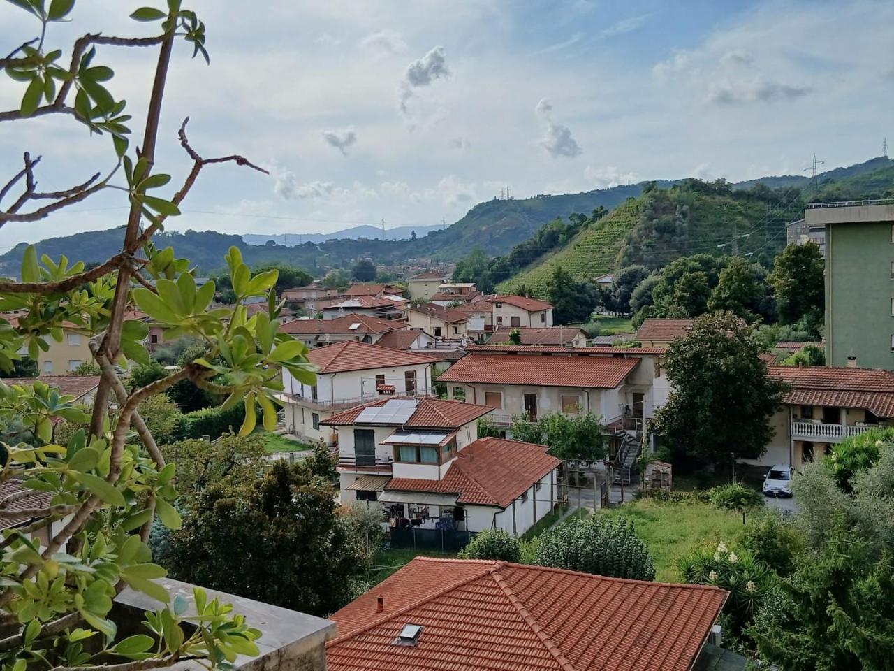 appartamento in vendita a Massa in zona Romagnano
