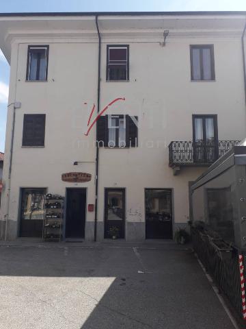 2-room flat in Piazza Buniva 34, Piscina - Photo 1