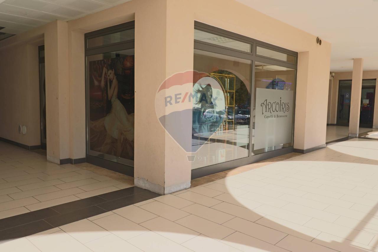 Esercizio commerciale in Via Sorte 23, Brembate Di Sopra, {3} - Foto 2