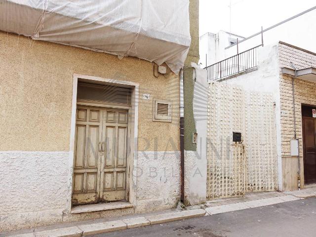 Detached house in Via John Fitzgerald Kennedy 76, Sannicandro di Bari - Photo 1