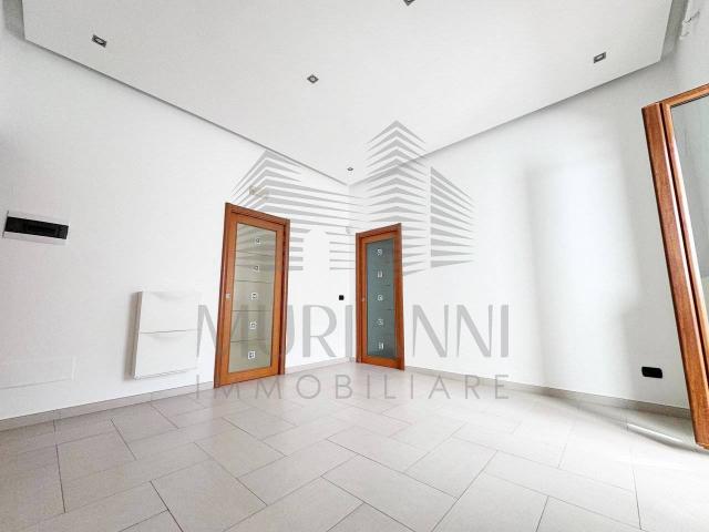 Trilocale in Via Alessandro Volta 12, Sannicandro di Bari - Foto 1