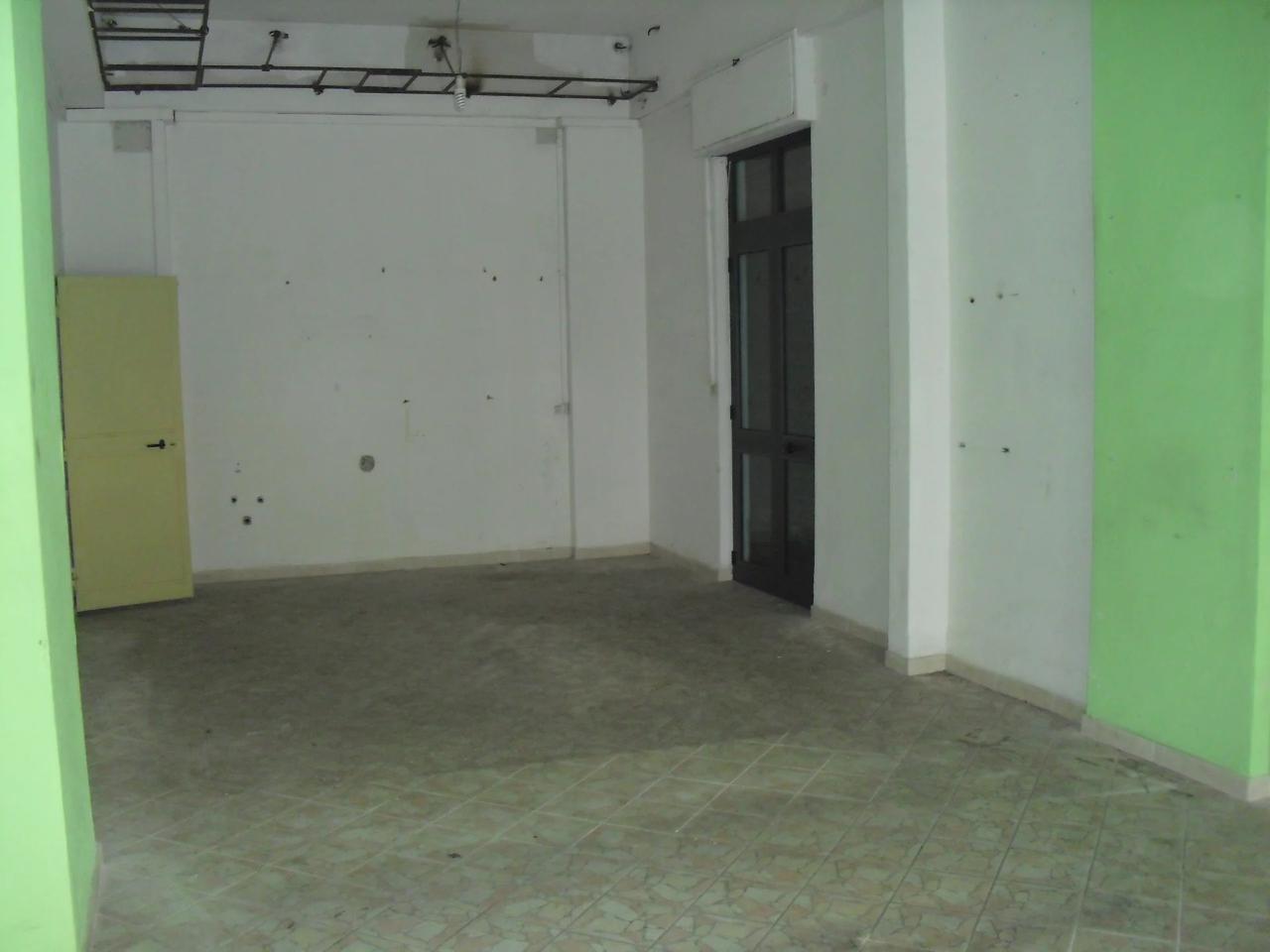 Negozio in , Messina, {3} - Foto 2