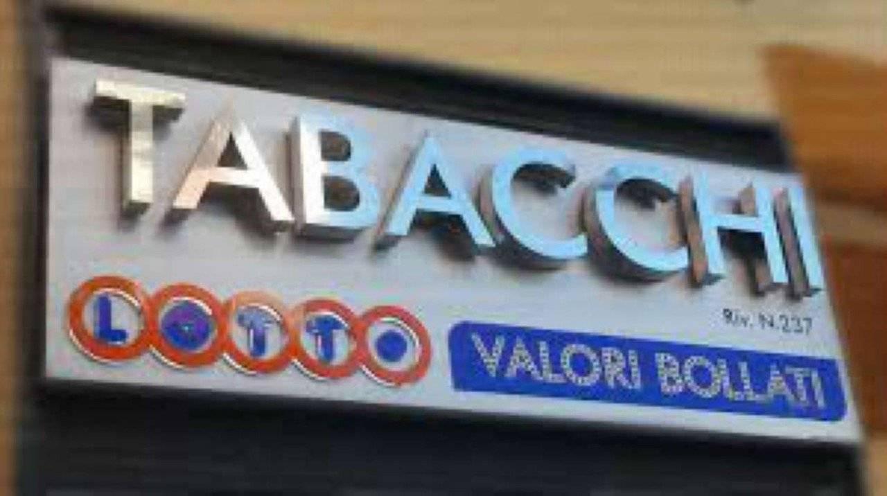 Esercizio commerciale in , Desio - Foto 1