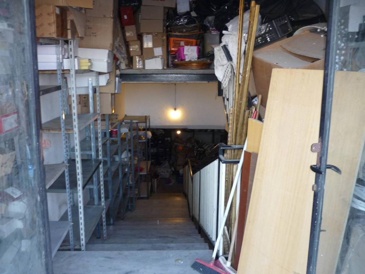 Magazzino in Via Giuseppe Parini, Crotone - Foto 1