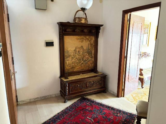 4-room flat in Via Vittorio Veneto, Crotone - Photo 1