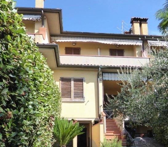 Villa a schiera in Via Franco Vannetti Donnini, Prato - Foto 1