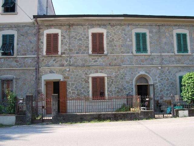 Detached house in {3}, Via Maggio 6 - Photo 1