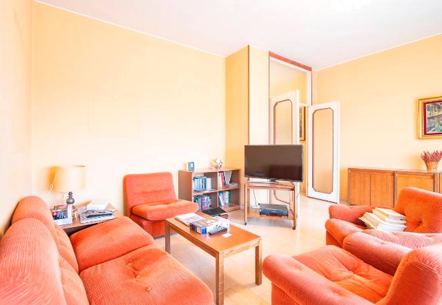 4-room flat in Via Cristoforo Colombo  7, Pavia - Photo 1