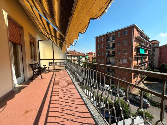 4-room flat in Via Nino Bixio  12, Pavia - Photo 1