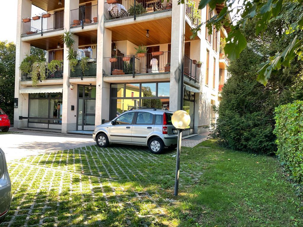 Negozio in , Buguggiate, {3} - Foto 2