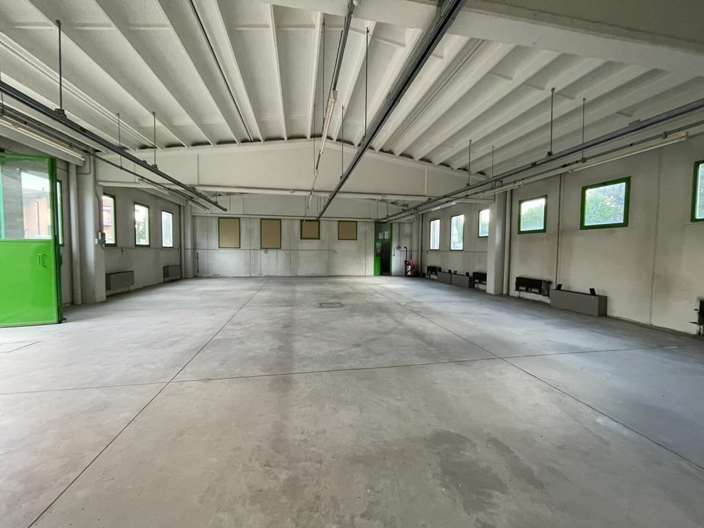 Laboratorio in Via dei Vignò 17, Varese, {3} - Foto 2