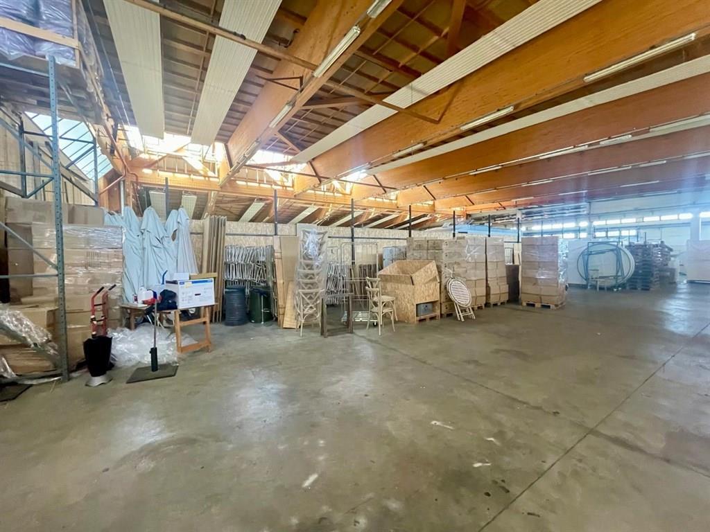 Magazzino in Via Roma 8, Castronno, {3} - Foto 1