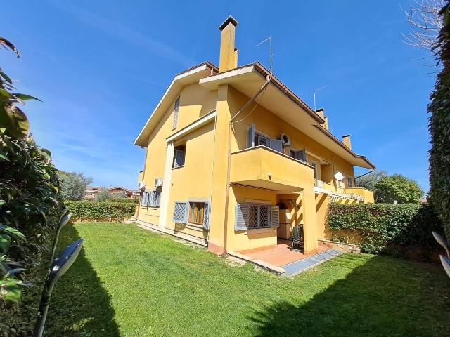 Villa in Via Mura dei Francesi 30, Ciampino - Foto 1