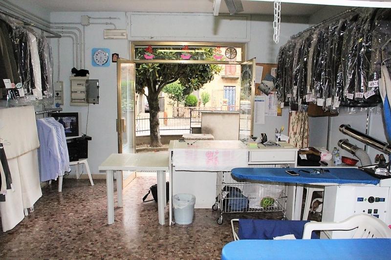 Esercizio commerciale in , Orvieto, {3} - Foto 2
