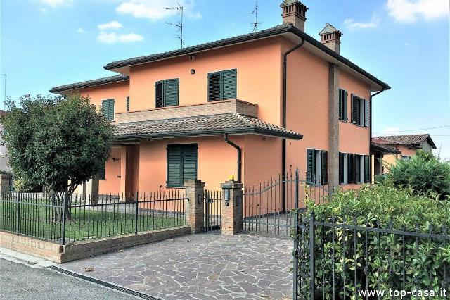 Villa in Via Fiume Vecchio 310, Molinella - Foto 1