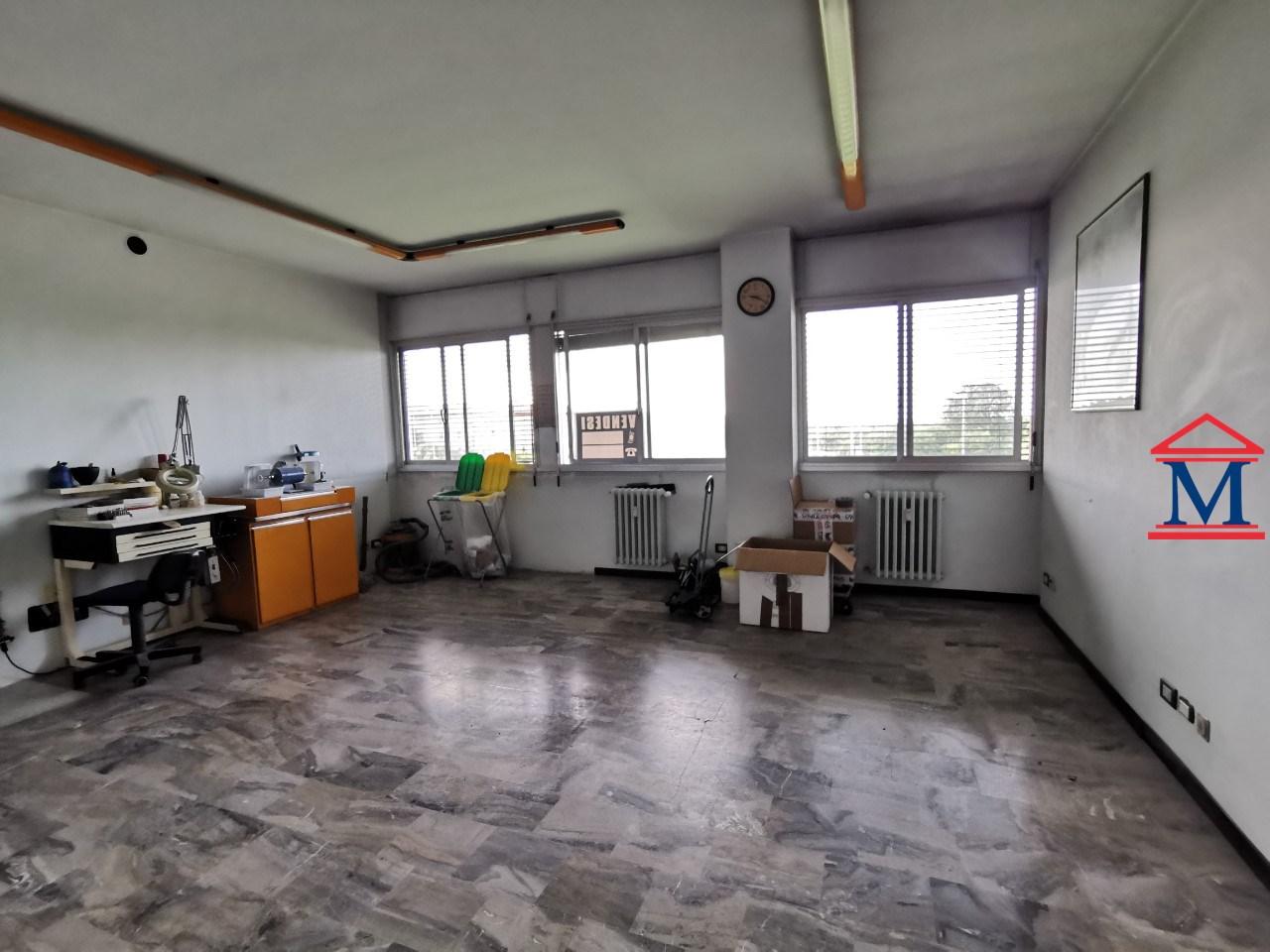 Ufficio in Via Bellini, Bergamo, {3} - Foto 2
