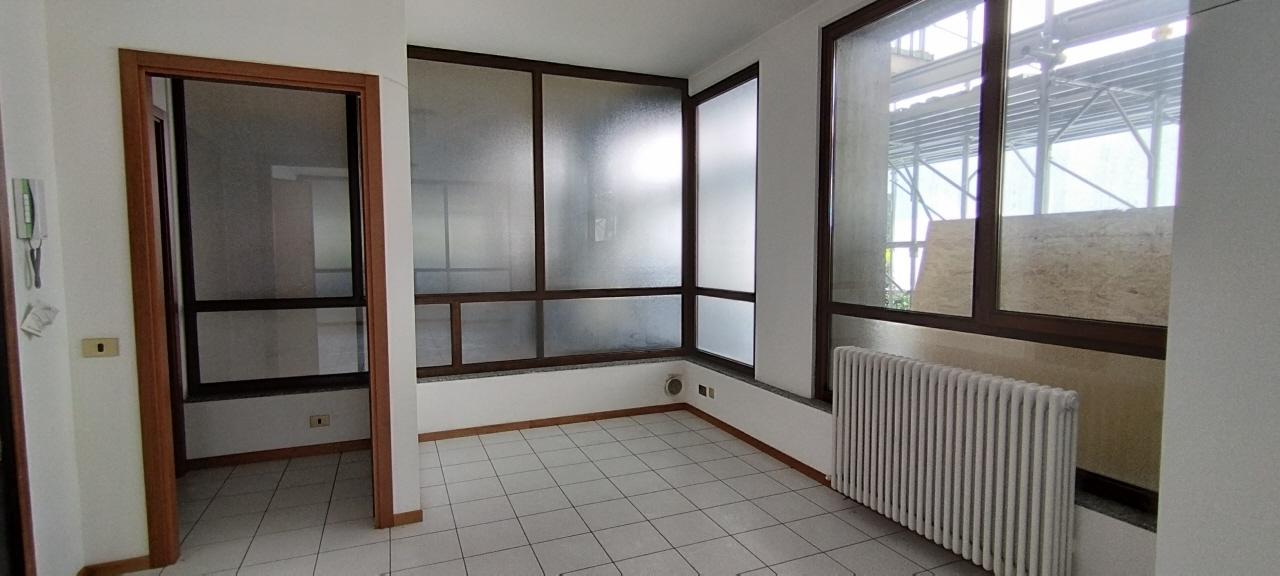 Ufficio in Via Donizetti, Torre Boldone, {3} - Foto 2