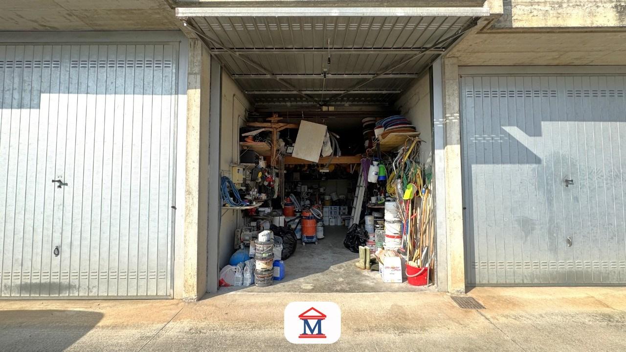 Garage in , Nembro, {3} - Foto 1