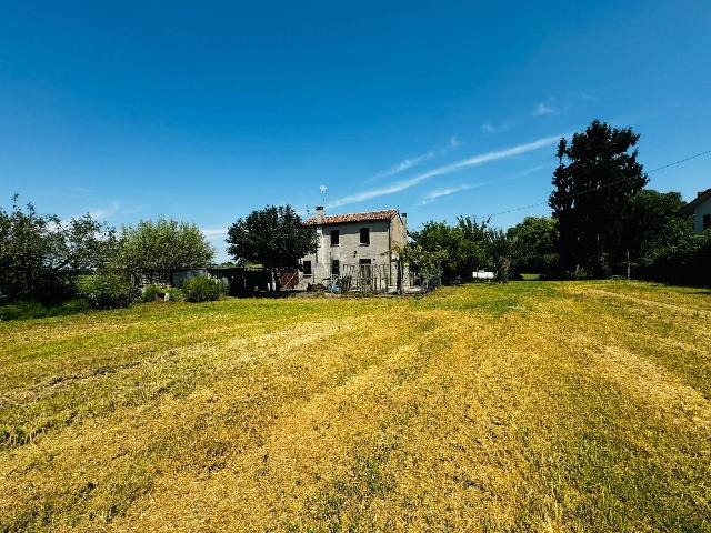 Country house or cottage in {3}, Corso Arnaldo Fraccaroli 139 - Photo 1