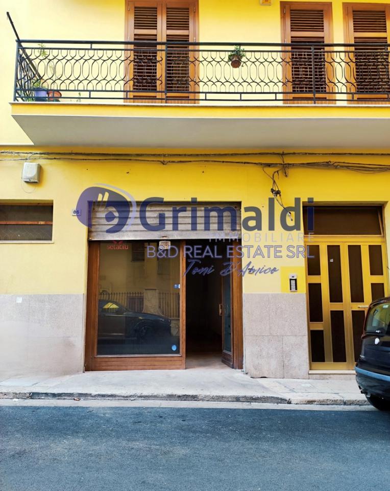Negozio in Via Senatore Scaduto 86, Bagheria, {3} - Foto 1