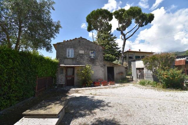 Country house or cottage in Via delle Iare, Pietrasanta - Photo 1