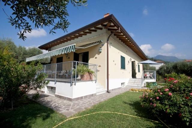 Villa in Via della Rinascita, Seravezza - Foto 1