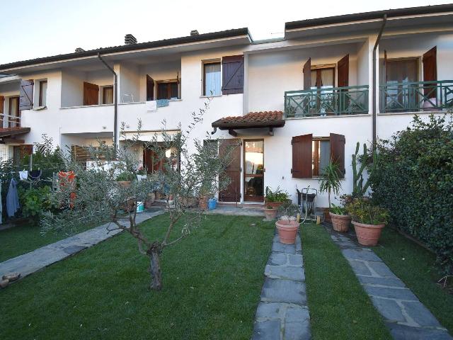 Terraced house in Via degli Olmi, Pietrasanta - Photo 1