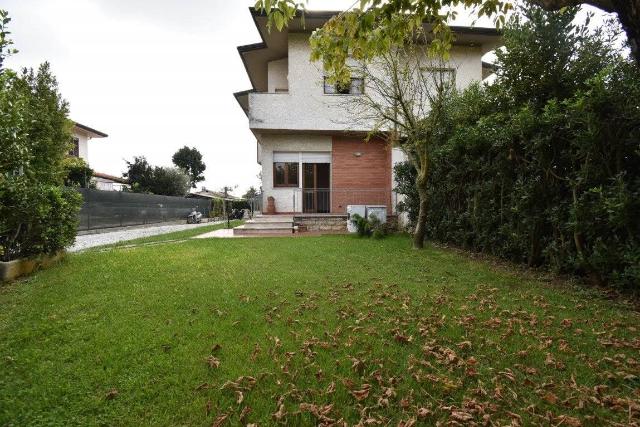 Villa in Via del Padule 125, Pietrasanta - Foto 1