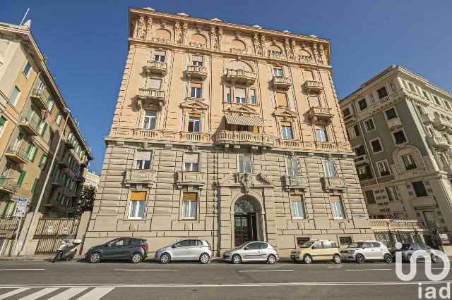 Apartament in Corso Aurelio Saffi 11, Genova - Photo 1