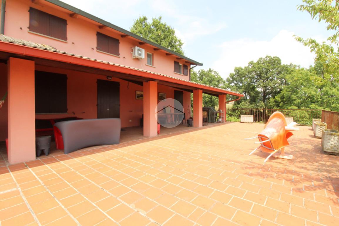 Villa in vendita a Langhirano