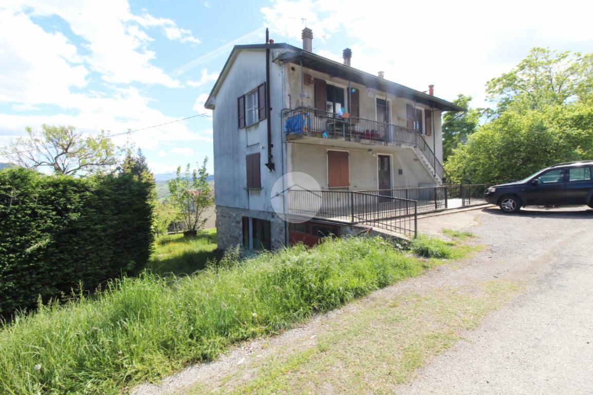 Villa in vendita a Tizzano Val Parma