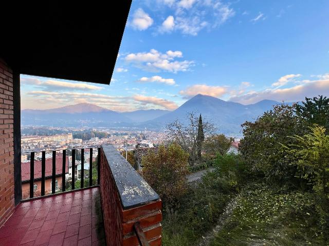 Mansion in Via Rodolfo Morandi, Albino - Photo 1