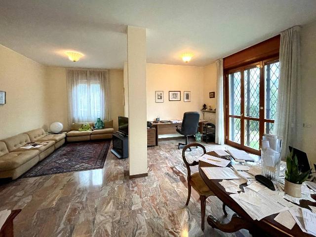 3-room flat in Via Belvedere, Alzano Lombardo - Photo 1