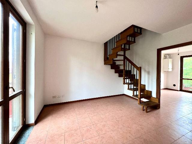 3-room flat in Via Andrea Fantoni, Albino - Photo 1