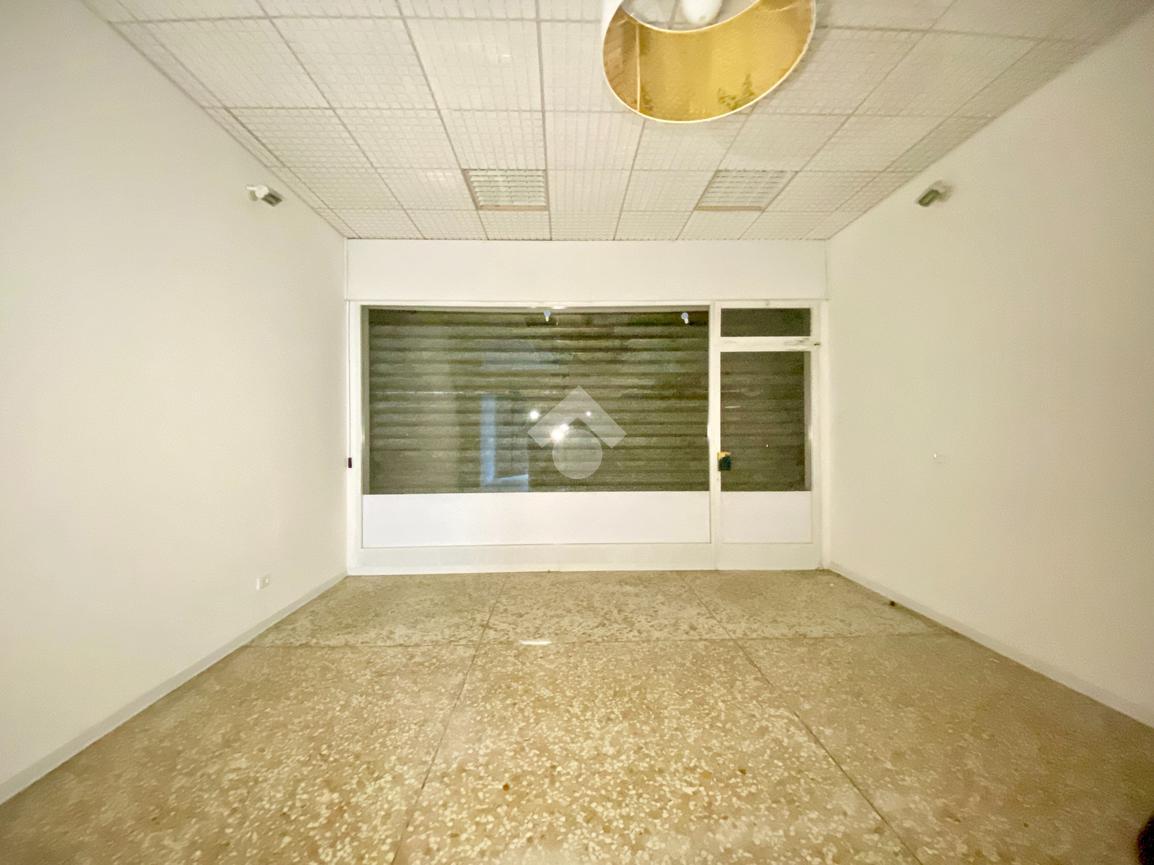 Negozio in Via Roma 165, Galliera Veneta, {3} - Foto 1