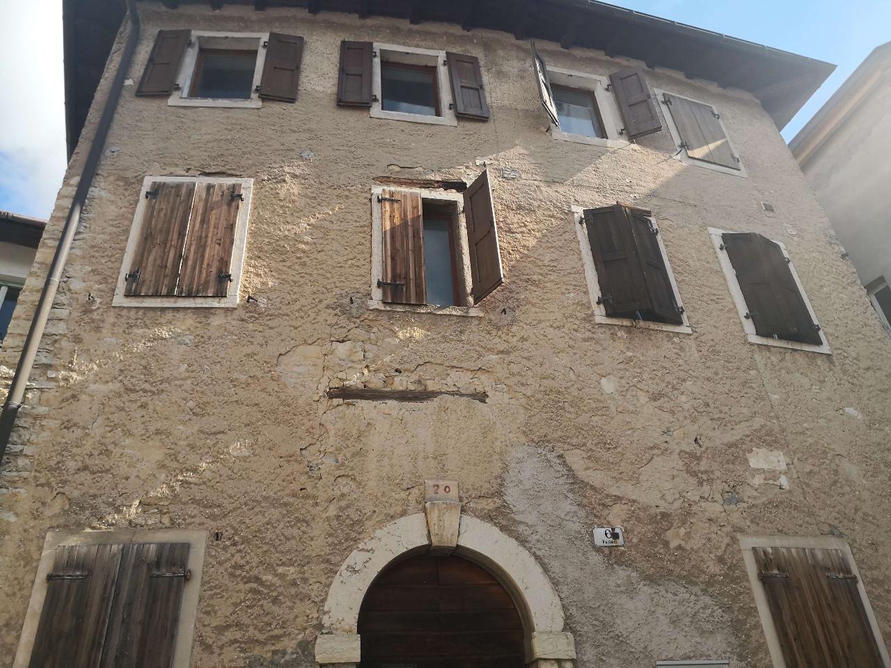 Casa indipendente in vendita a Rovereto