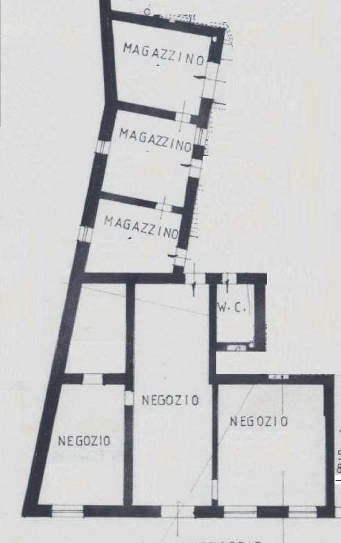 Negozio in Piazza Damiano Chiesa, Rovereto, {3} - Planimetria 1