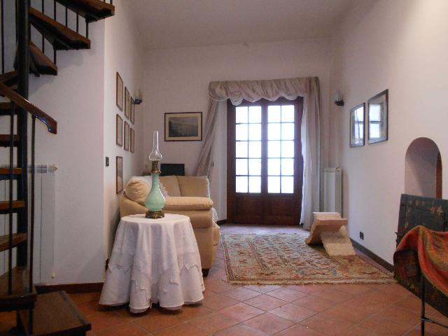 Apartament in {3}, Piazza San Martino 1 - Photo 1