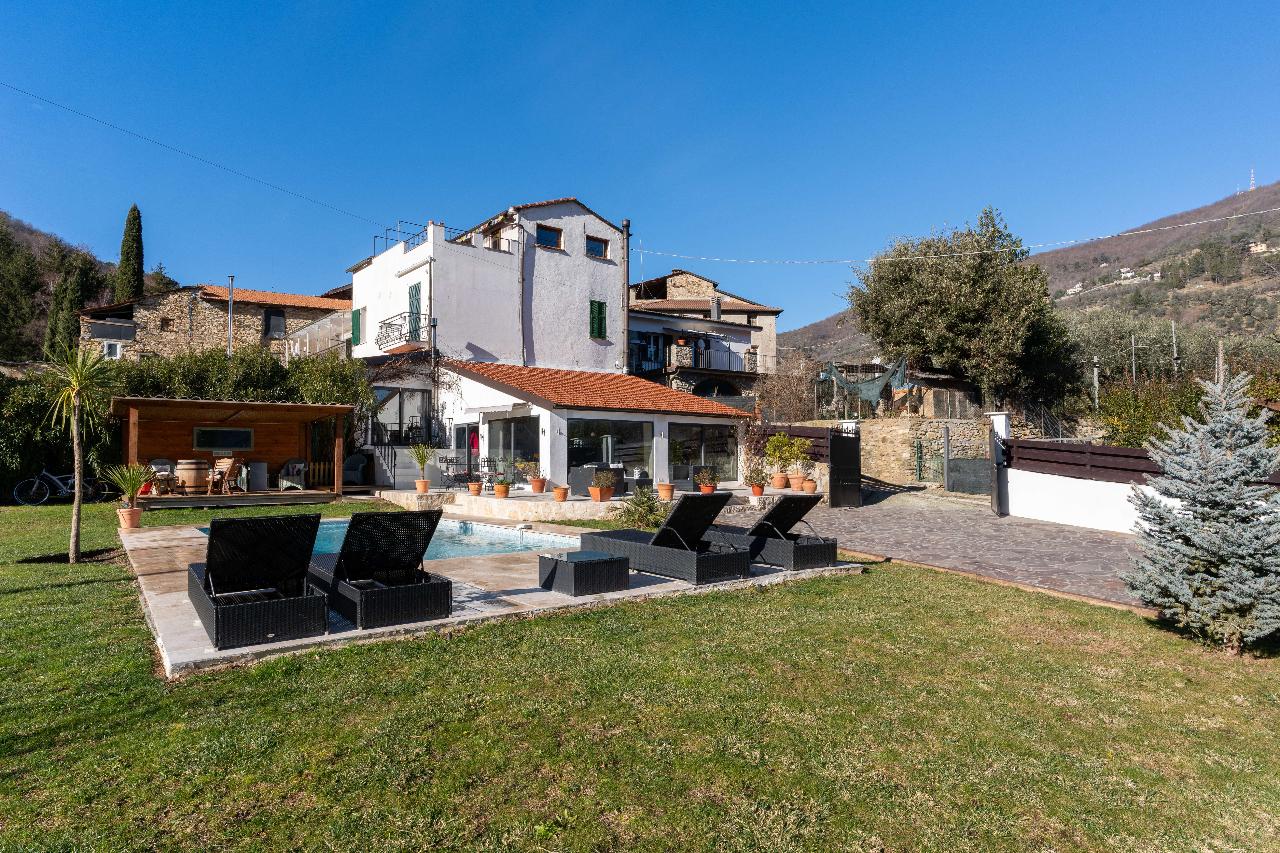 Villa unifamiliare in vendita a Pieve Di Teco