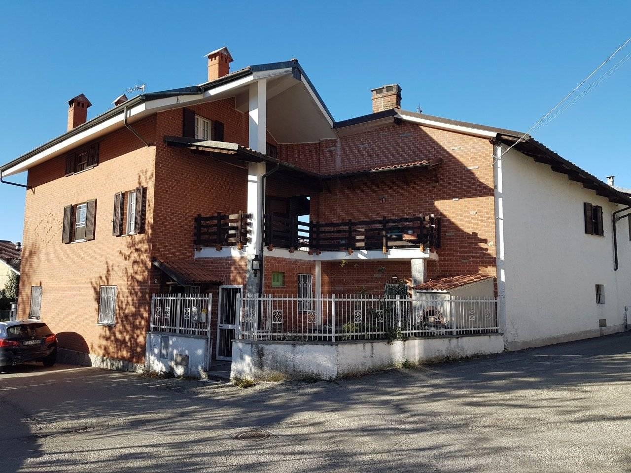 Villa in vendita a Barone Canavese