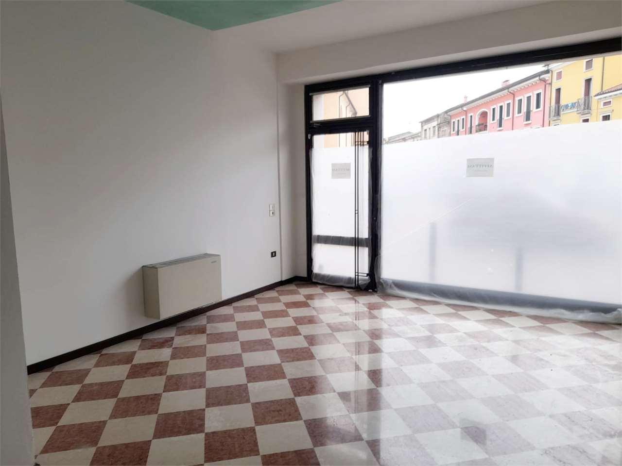 Negozio in , San Bonifacio - Foto 1