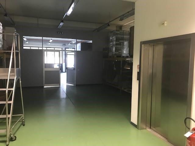 Capannone in , Paderno Dugnano, {3} - Foto 2