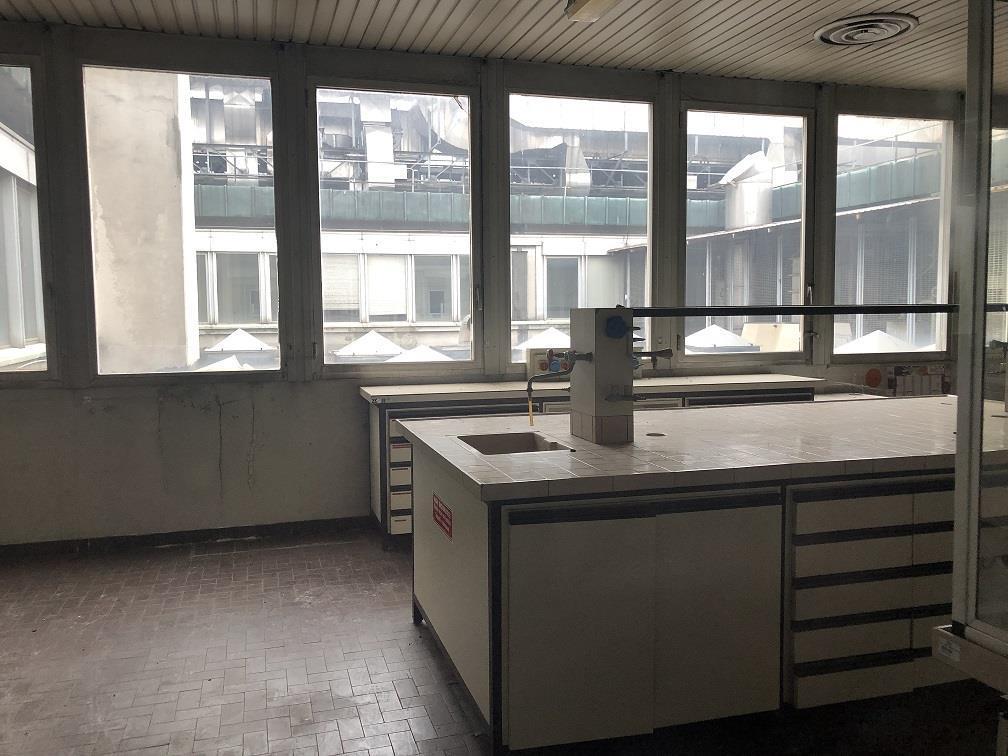 Laboratorio in , Baranzate, {3} - Foto 2