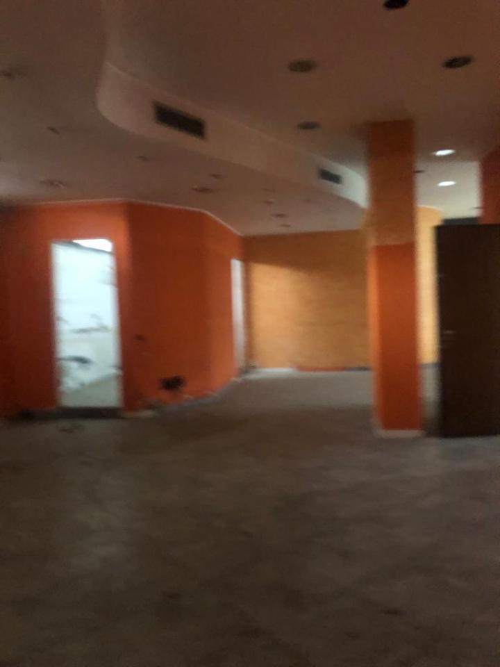 Locale commerciale in , Bovisio-Masciago, {3} - Foto 2