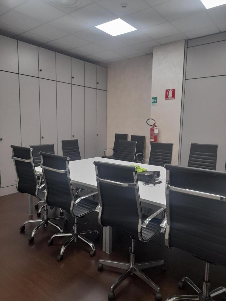Ufficio in , Cinisello Balsamo, {3} - Foto 1