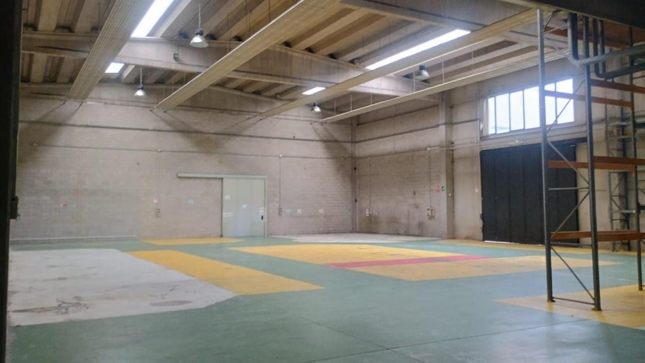 Capannone in , Cusano Milanino, {3} - Foto 2