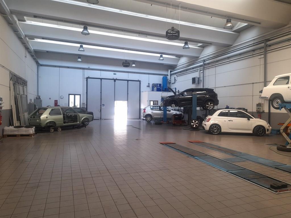 Capannone in , Nerviano, {3} - Foto 1