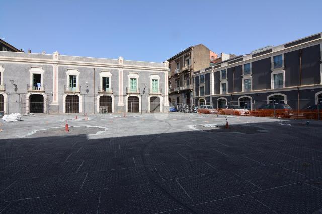 Negozio in {3}, Piazza Duca di Genova 11 - Foto 1