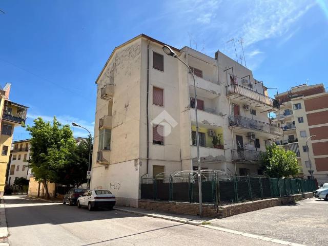 3-room flat in Viale degli Aviatori 14, Foggia - Photo 1