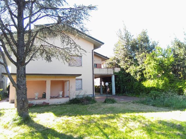 Villa, Massa e Cozzile - Foto 1